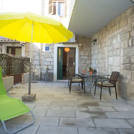 Apartment Zdrav - With Big Terrace Split